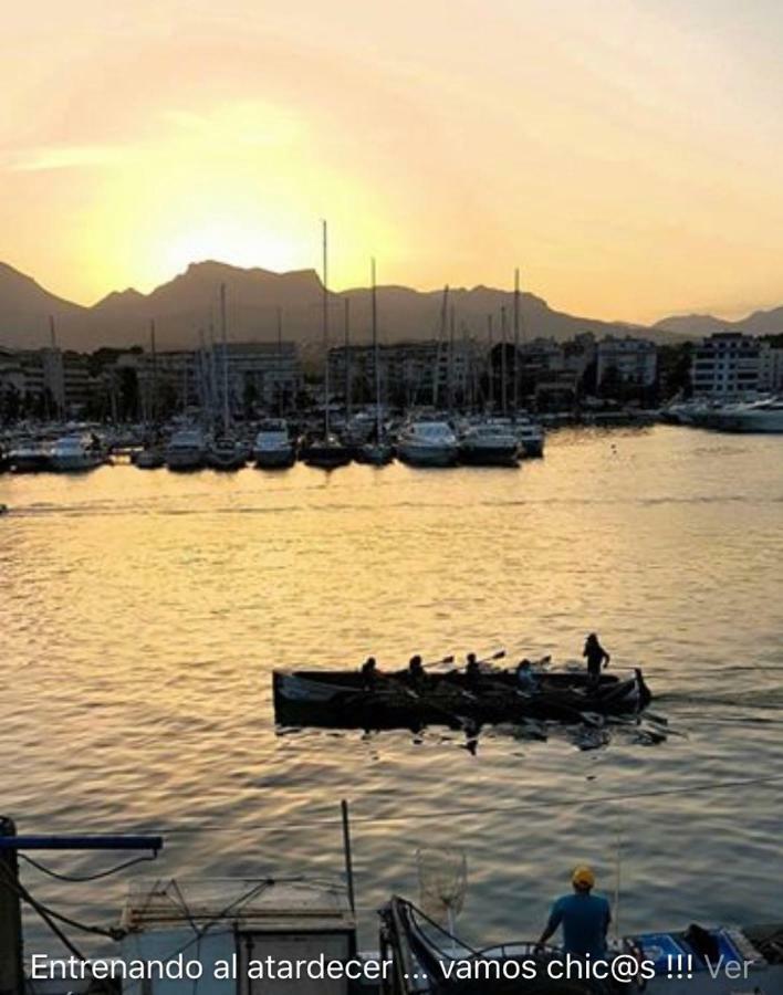 Altea, callejeando por su casco antiguo. Esterno foto
