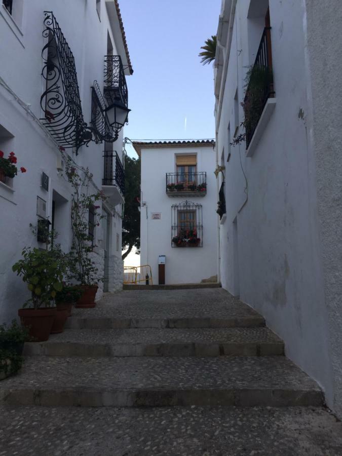 Altea, callejeando por su casco antiguo. Esterno foto